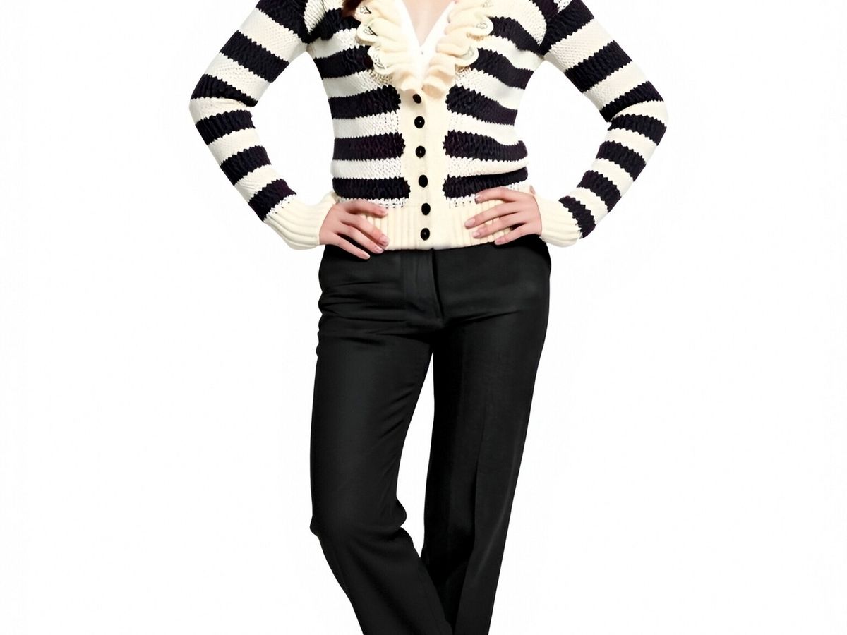 s082Black & White Striped Ruffled Knit Cardigan