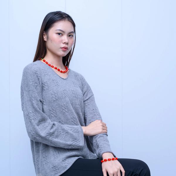 s042Misty Gray Textured V-Neck Relaxed Knit Sweater 3