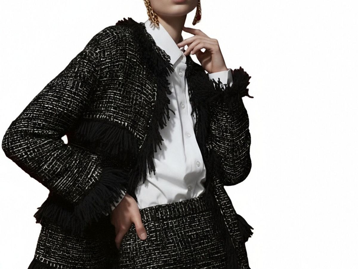 s061Black & White Tweed Fringe Trimmed Chanel-Style Co-ord Set