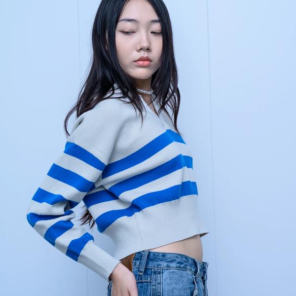 s054Contrast Stripe Collared V-Neck Cropped Knit Sweater 3