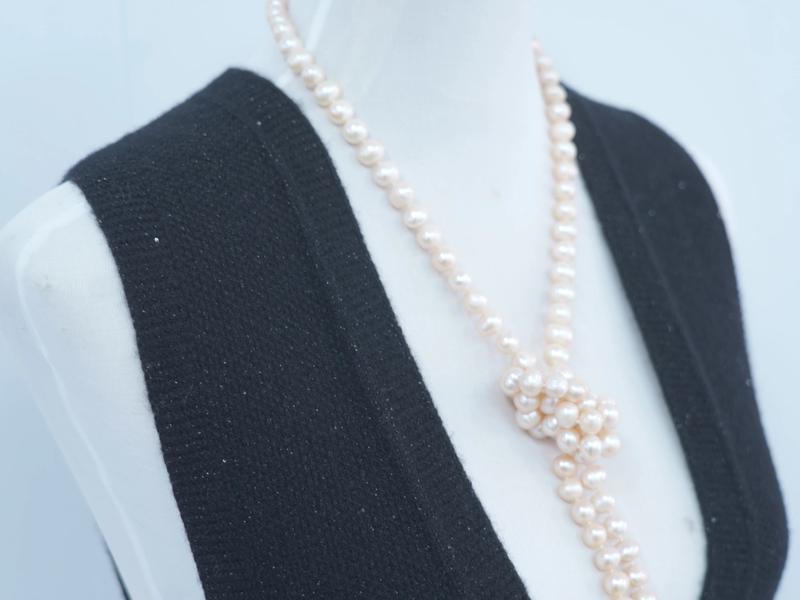 s006Black V-Neck Sleeveless Knitted Dress