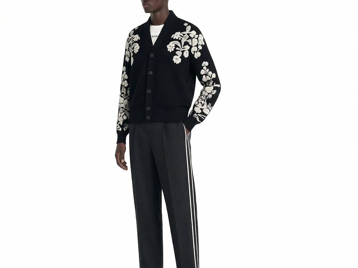 m003Nocturne Bloom Intarsia Knit Cardigan