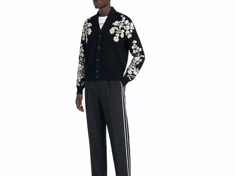 m003Nocturne Bloom Intarsia Knit Cardigan