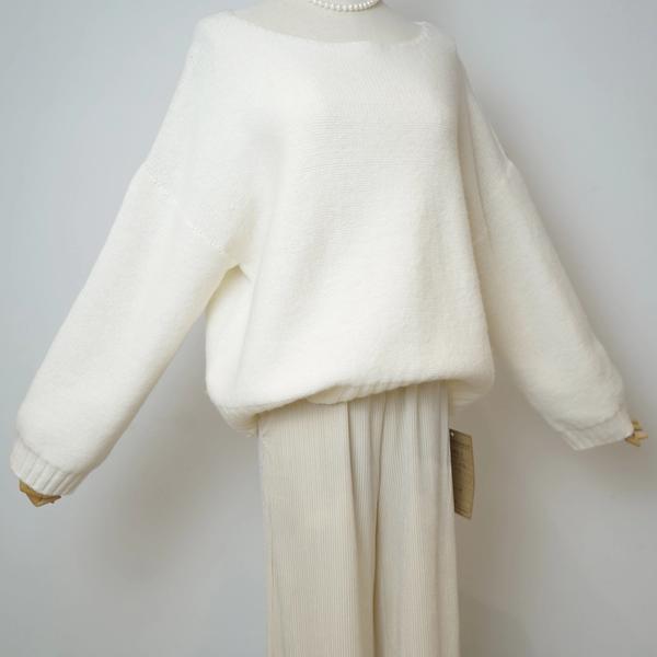 s025Off-White Airy Crew Neck Knit Sweater 3