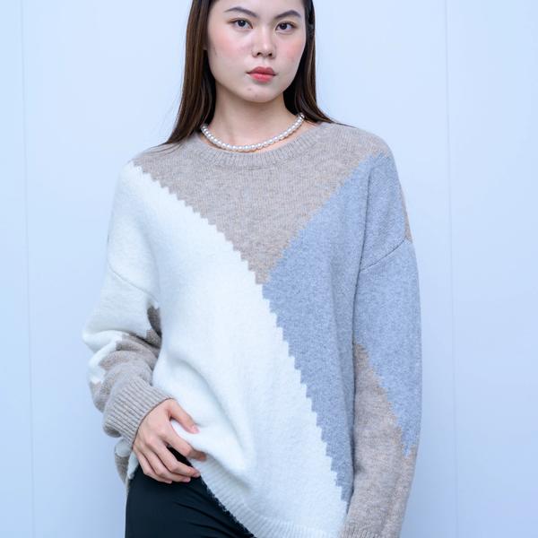 s033Misty Color-Blocked Diagonal Stripe Crew Neck Sweater 3