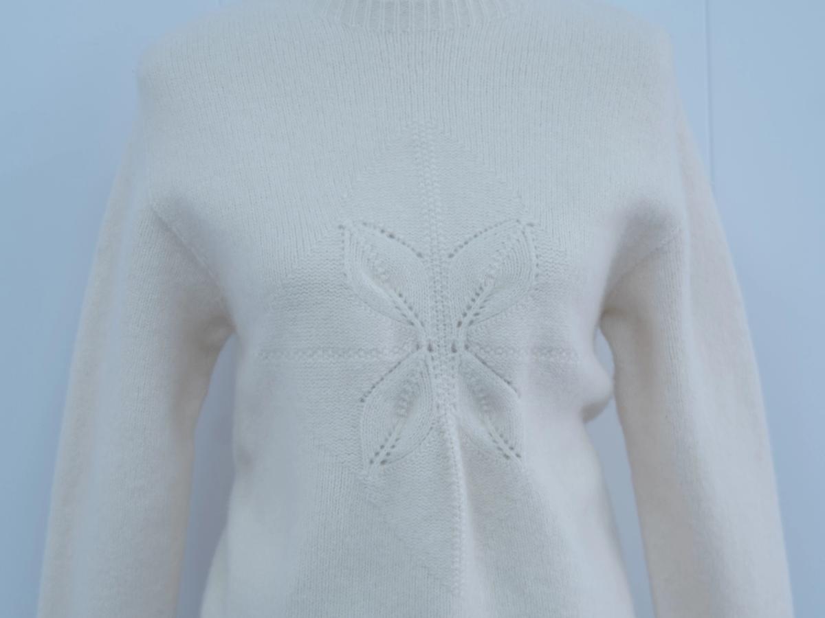 s011Cream White Floral Embroidery Crew Neck Knit Sweater