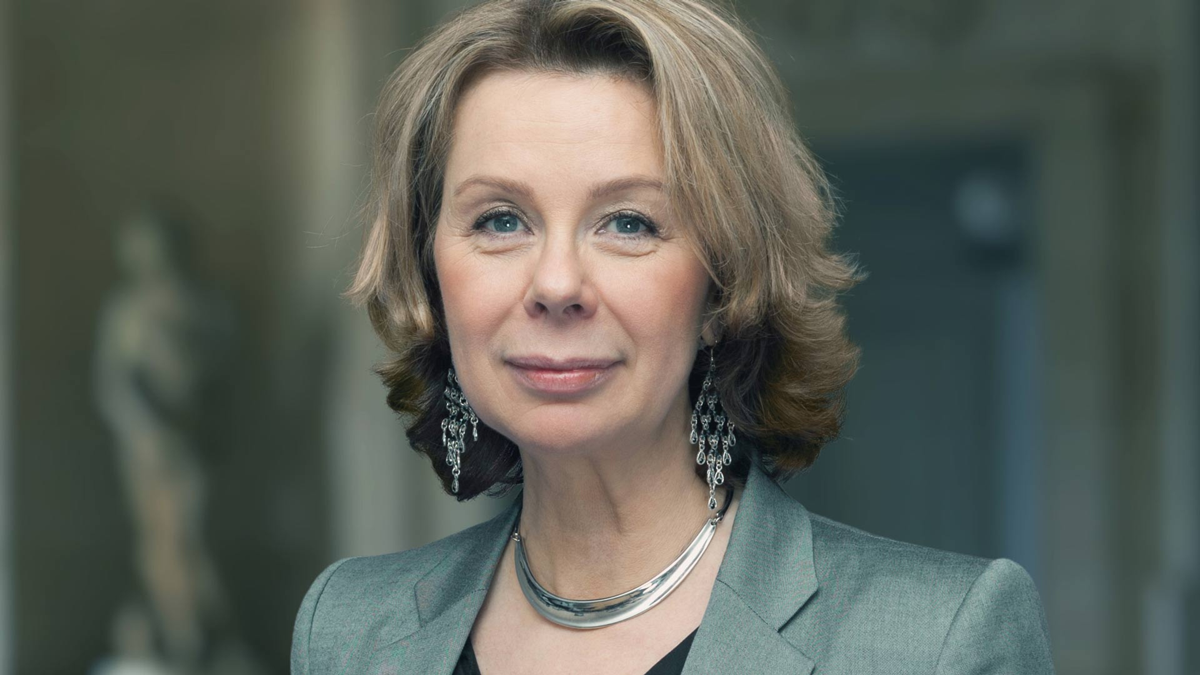 Porträttbild på Ann-Sofi Söderqvist.