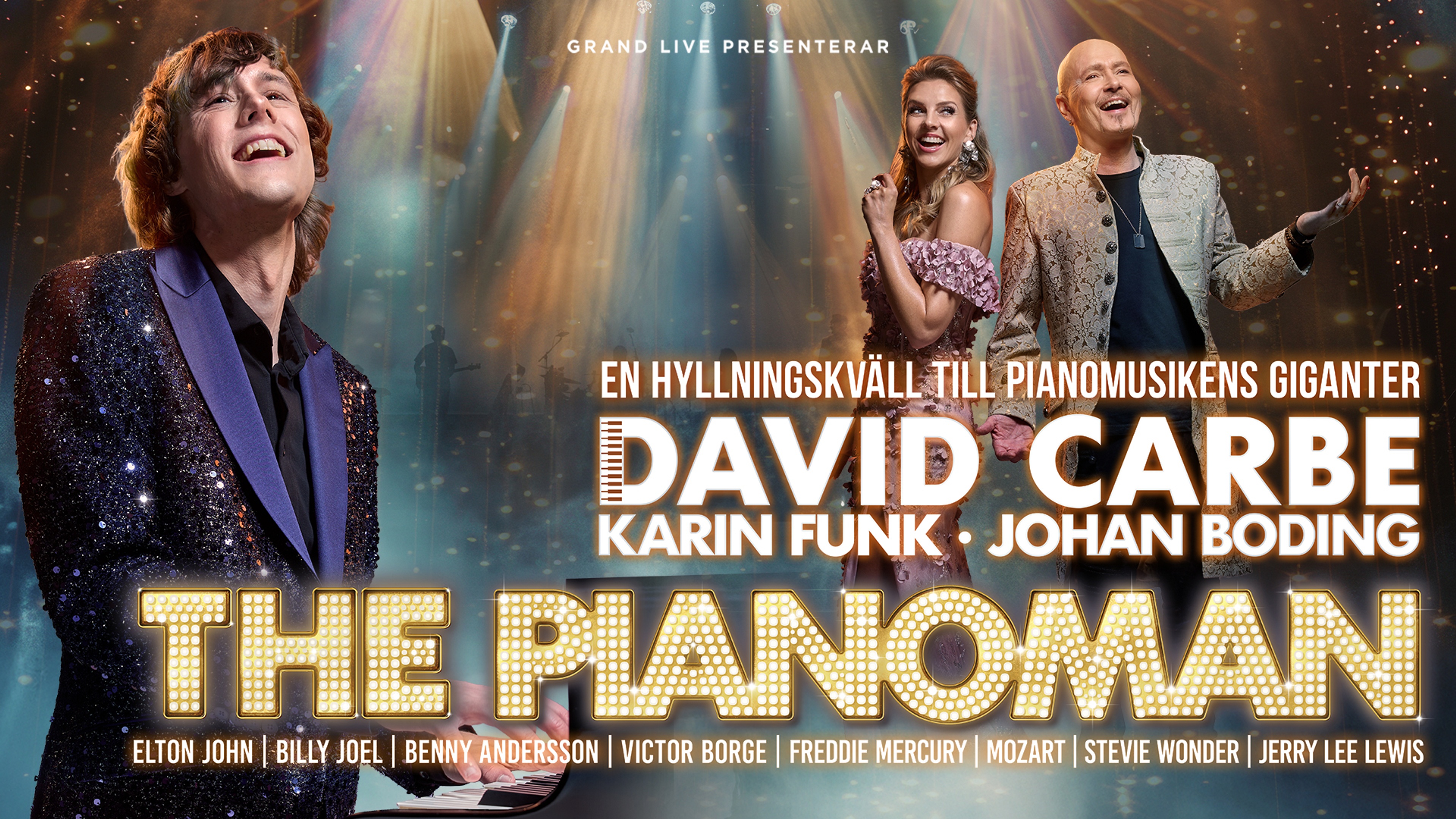 David Carbe sitter vid pianot. Karin Funk och Johan Boding står intill.