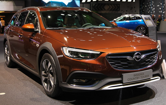 Insignia Country Tourer 2.0 DI