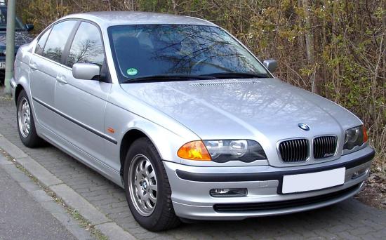 320i