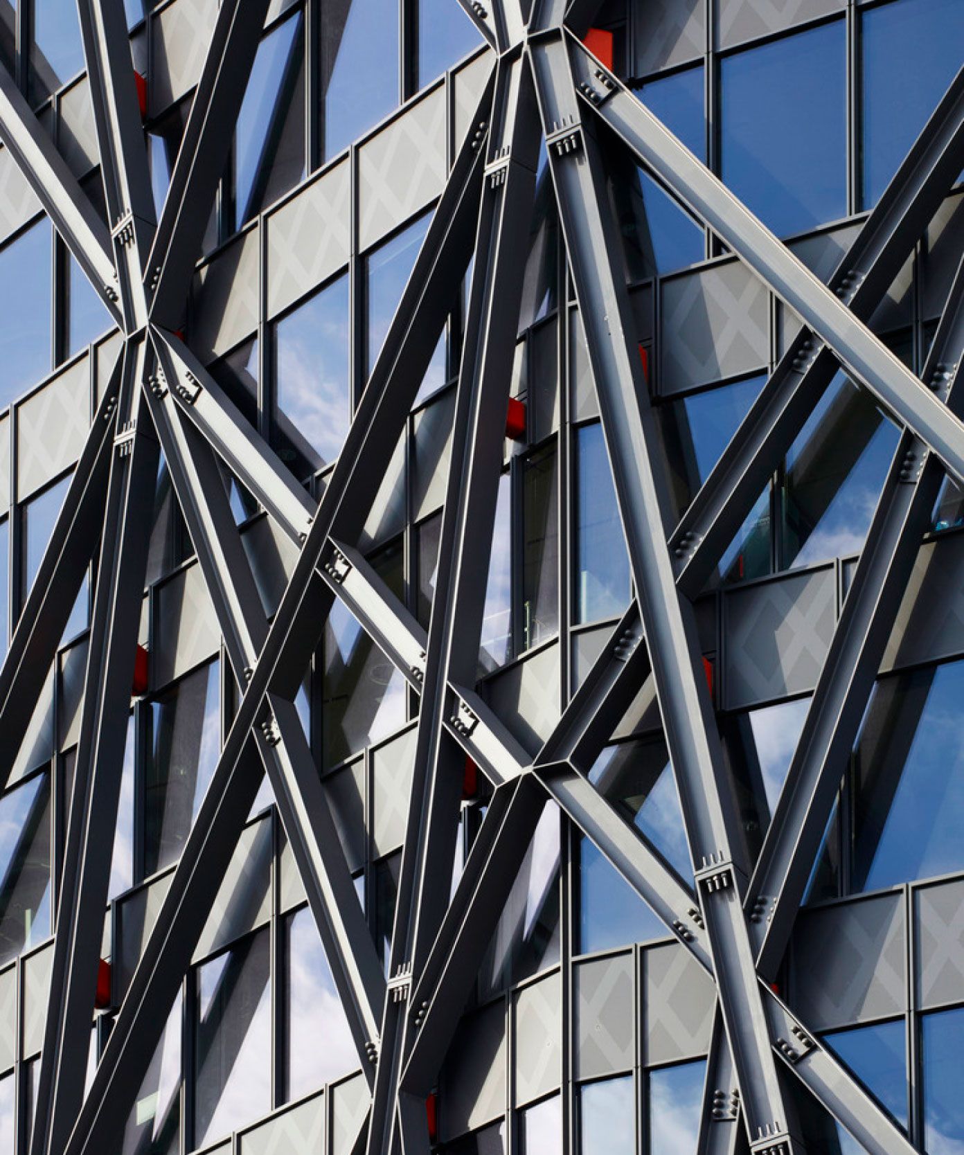 EverythingInBetween_BrunelBuilding_Exterior_5