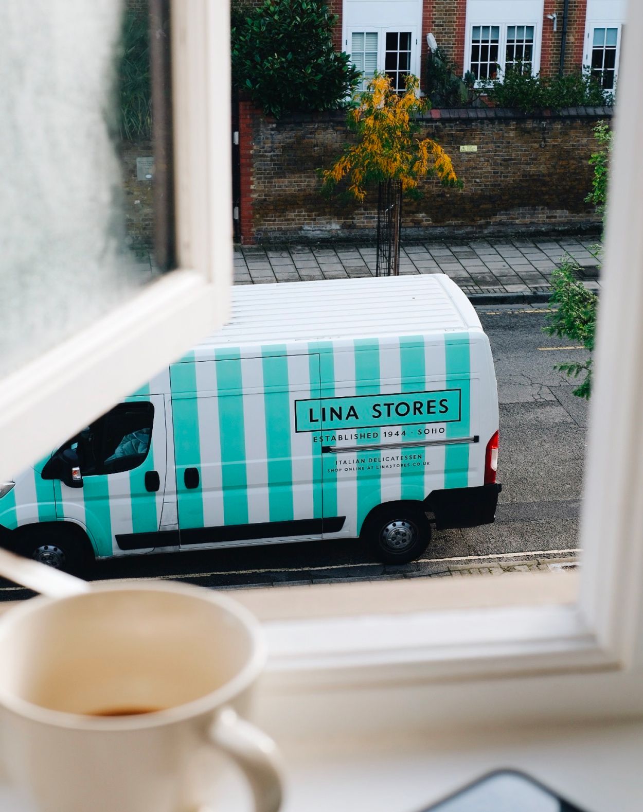 EverythingInBetween_LinaStores_Van