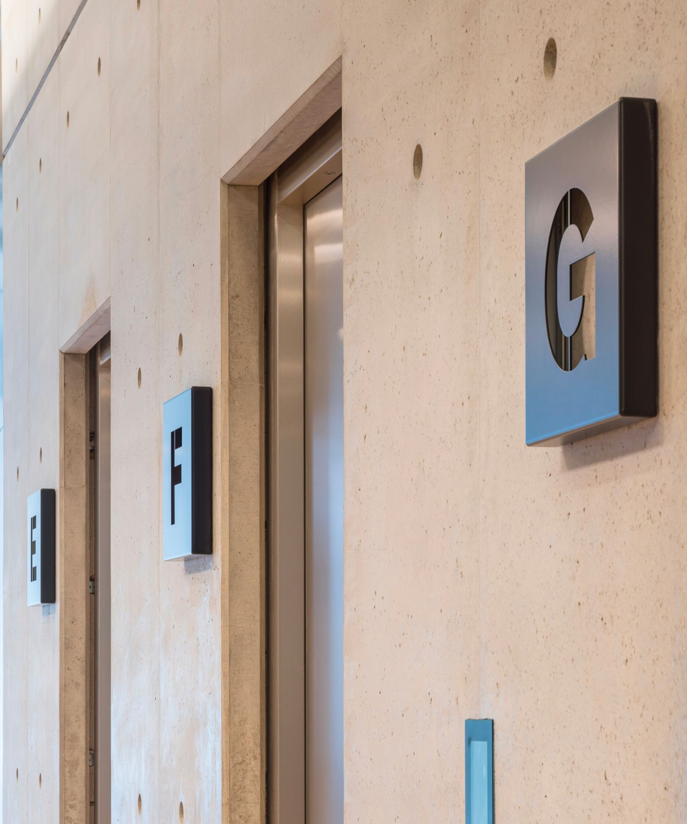 EverythingInBetween_BrunelBuilding_Wayfinding_1