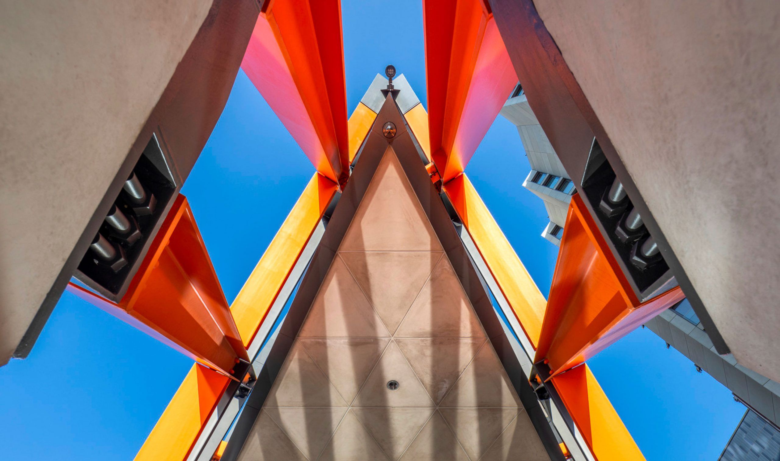 EverythingInBetween_BrunelBuilding_Exterior_4