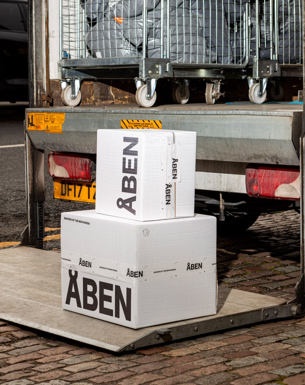 EverythingInBetween_Aben_Packaging_1