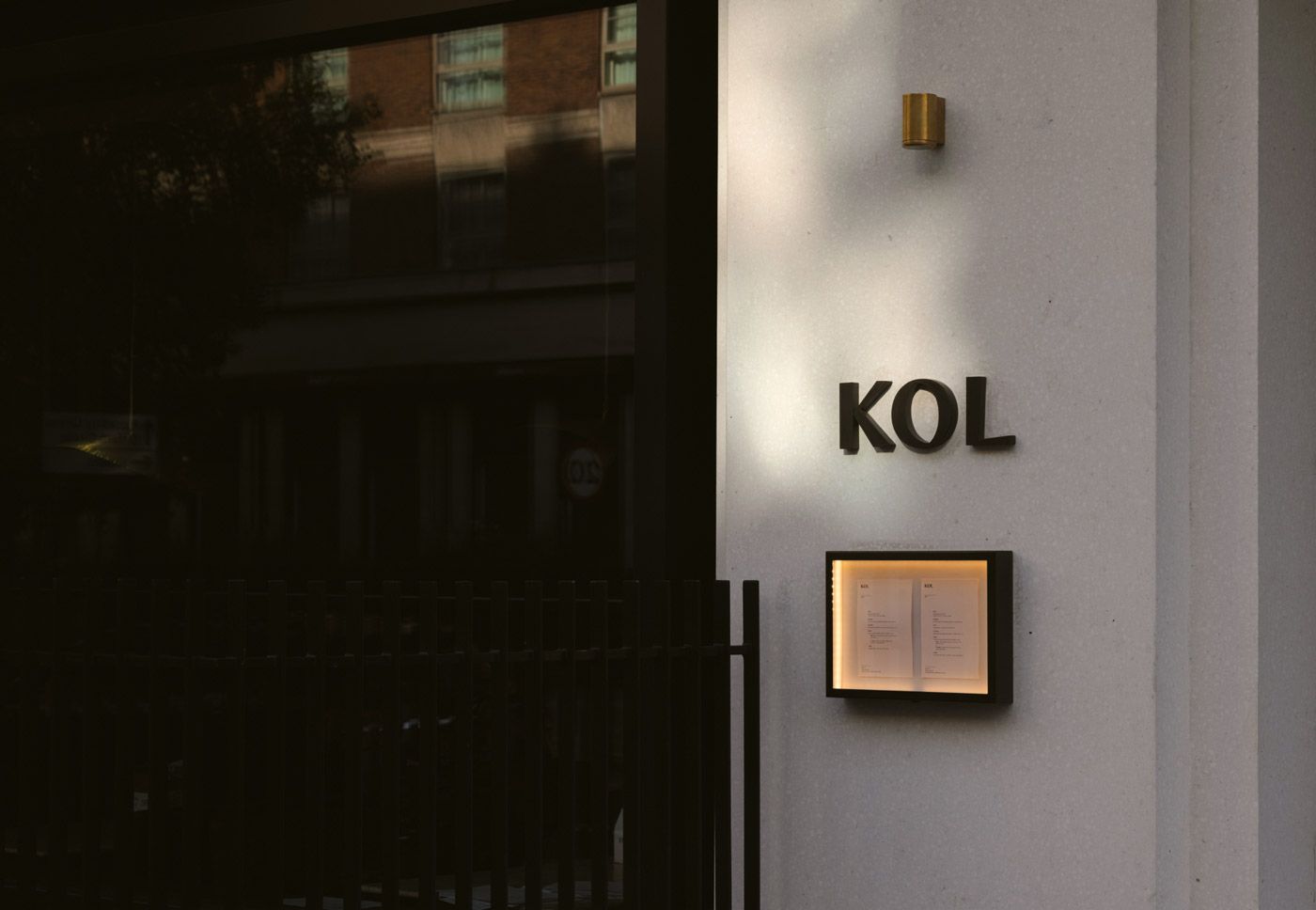 EverythingInBetween_Kol_Signage_1