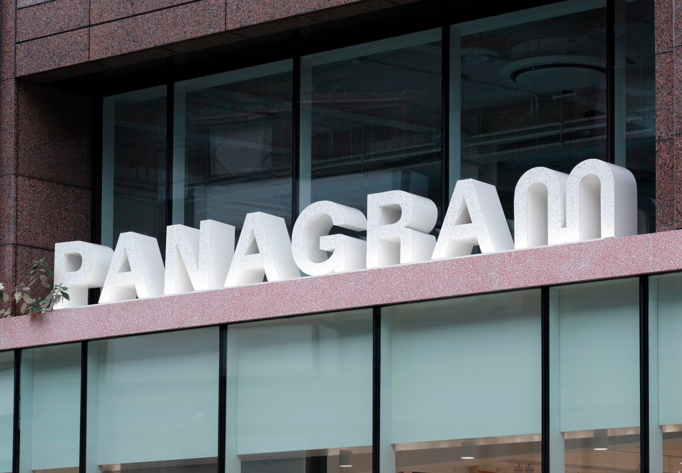 EverythingInBetween_Panagram_Signage_1