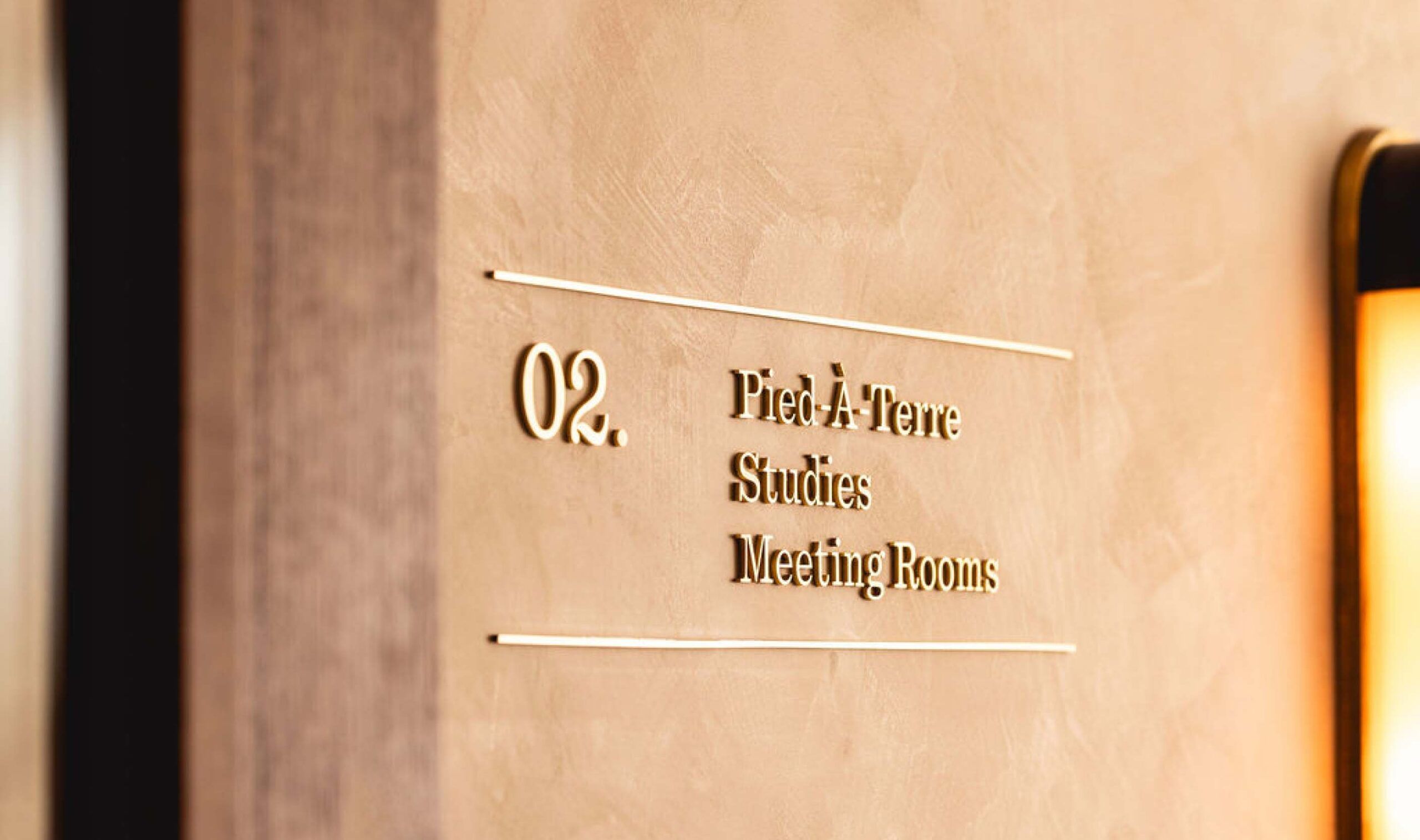 EverythingInBetween_1Warwick_Wayfinding_1