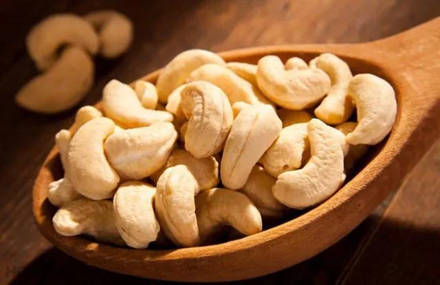 Hạt điều tươi làm sữa 500g (nguyên hạt)