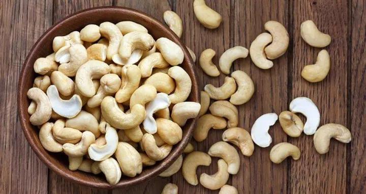 Hạt điều tươi làm sữa 1kg (bể đôi)