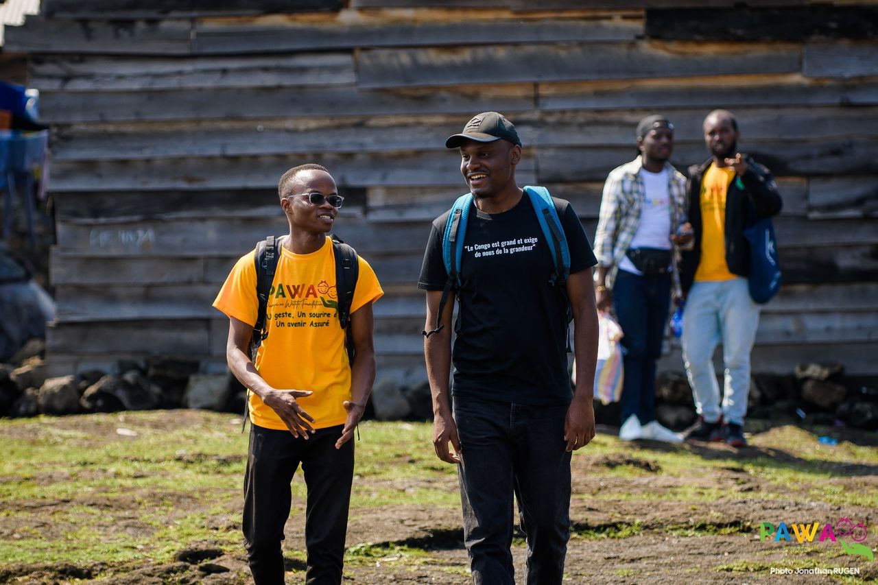Deux bénévoles de PAWA Foundation en mission de terrain à Goma, en RDC