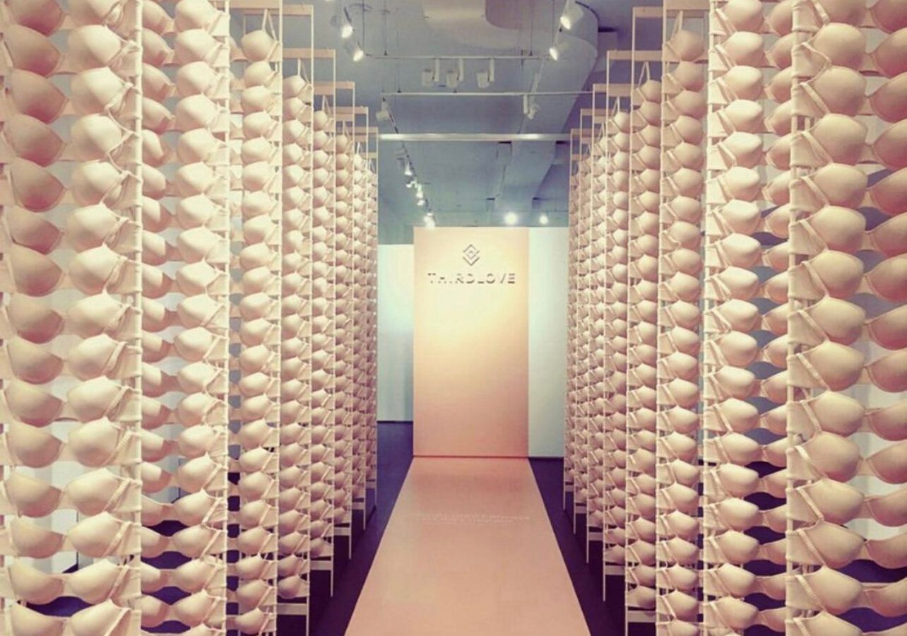 WHY WE LOVE POP-UPS IN 2022
