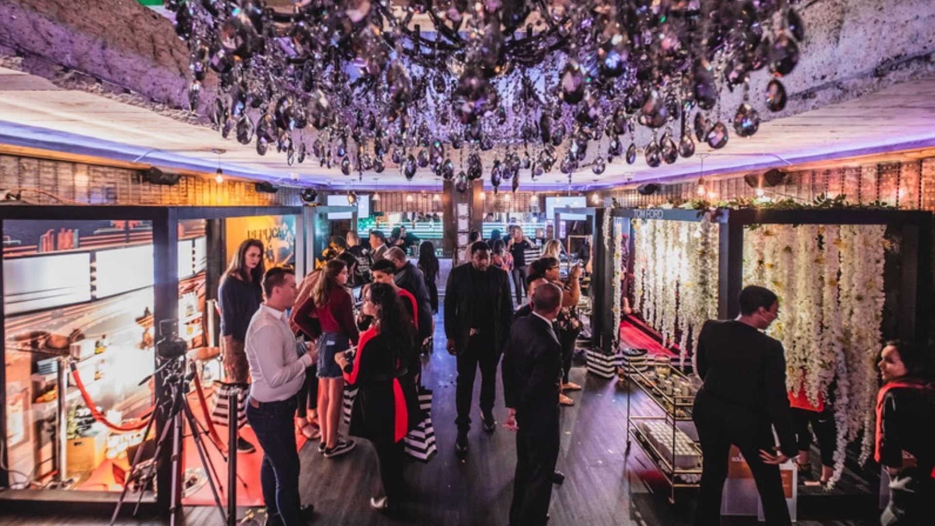 Art Week Event Production: Producing Collector Dinners, Gallery Receptions, and Luxury Brand Experiences