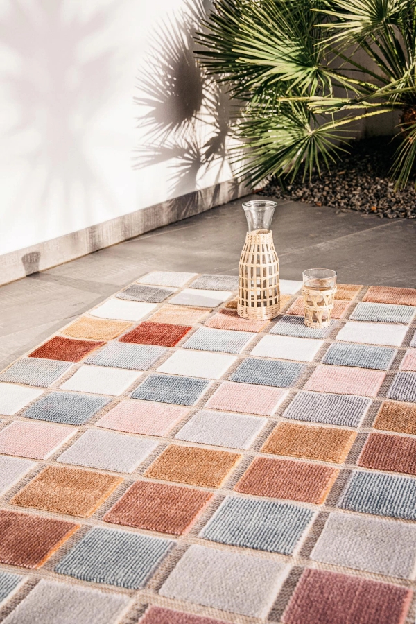 Outdoor rugs at Rugvista
