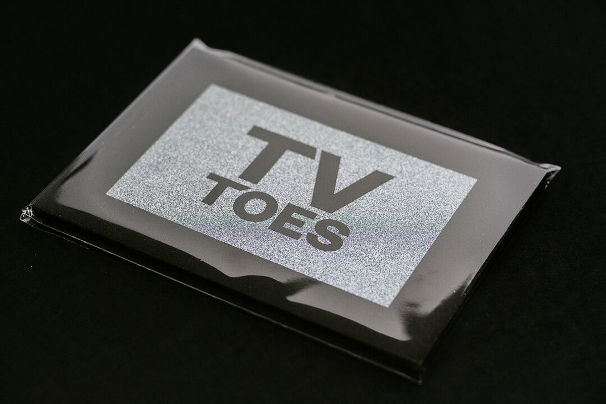 TV toes 9