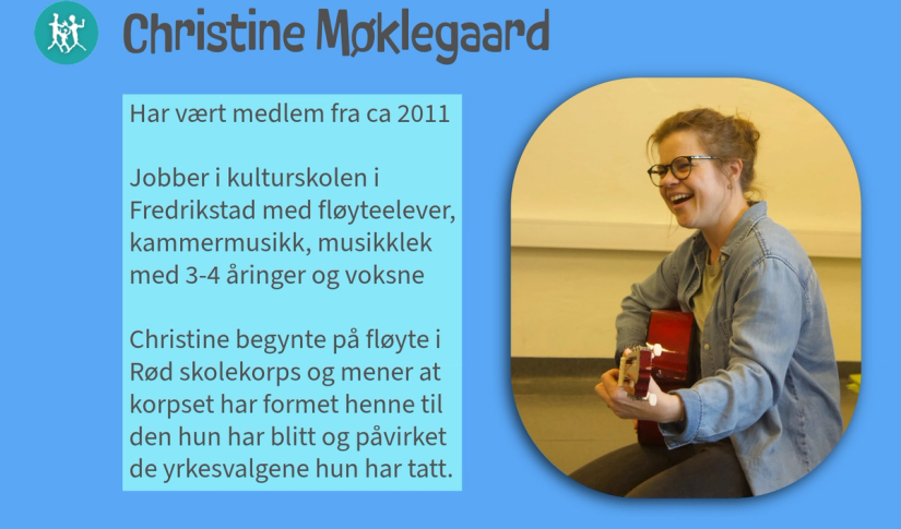 Bilde av Christine Møklegaard som spiller gitar