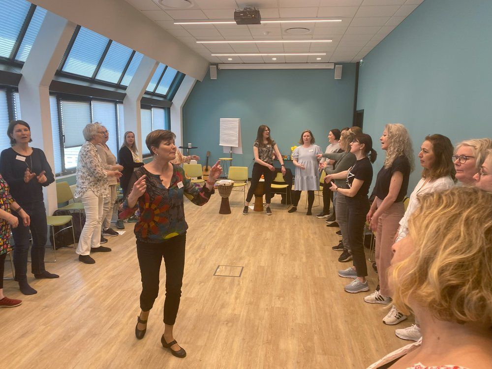 Erfaringsdeling på kurshelg i Stavanger. Foto: MUsikk fra livets begynnelse