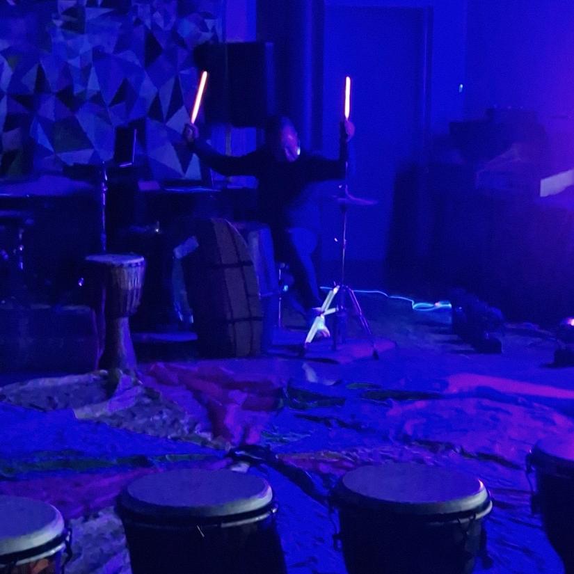 Bilde av Ante Skaug i blåslys.