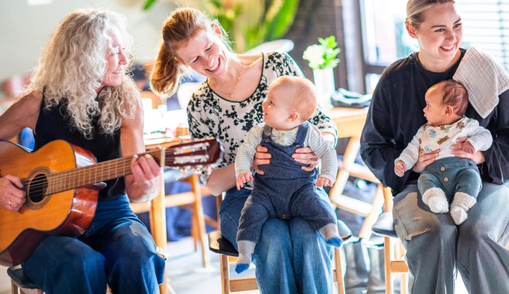 Musikk fra livets begynnelse i Barselsalongen