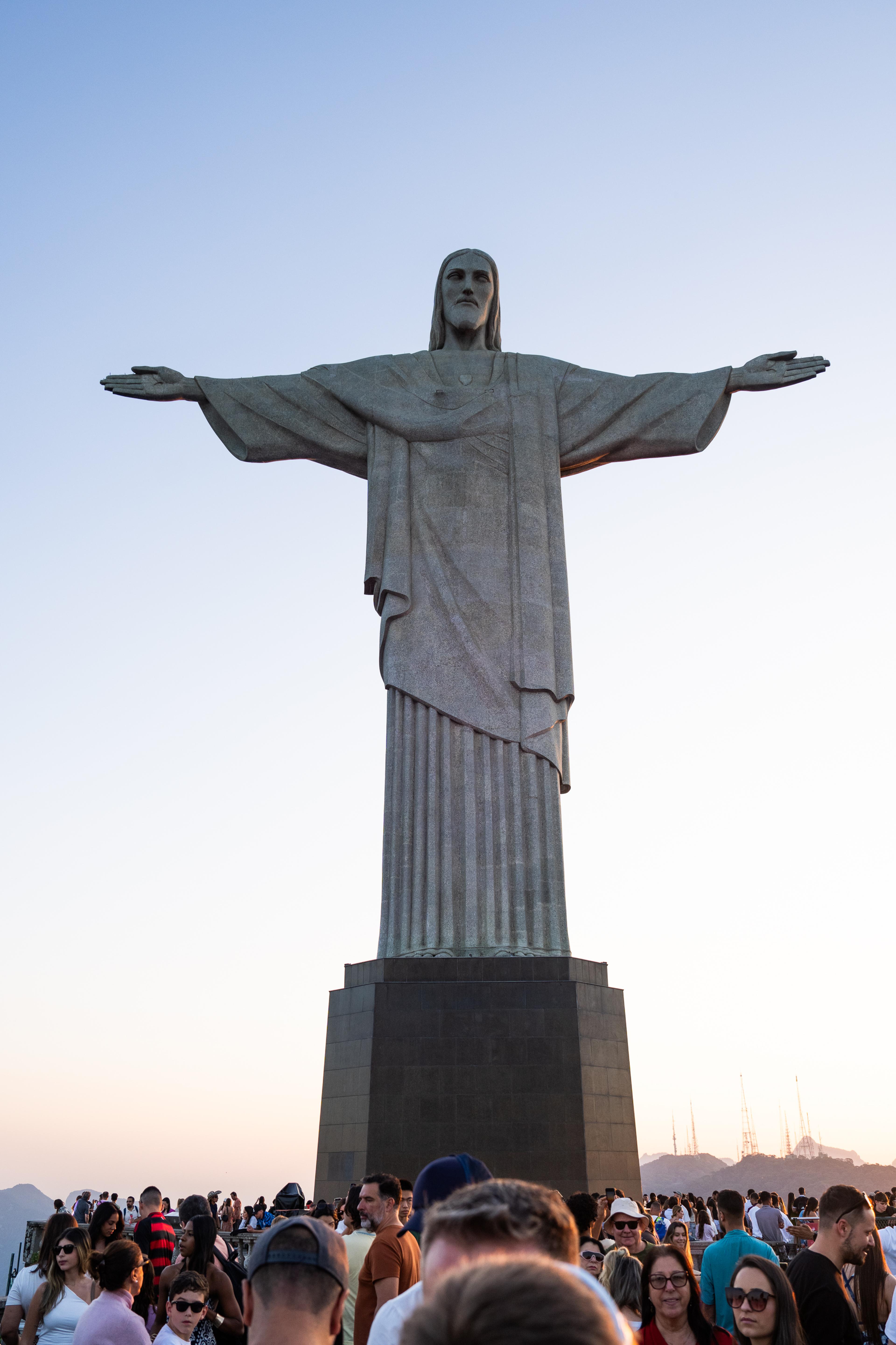 {"dimensions": {"width": 2048, "height": 3072, "aspectRatio": 1.5}}