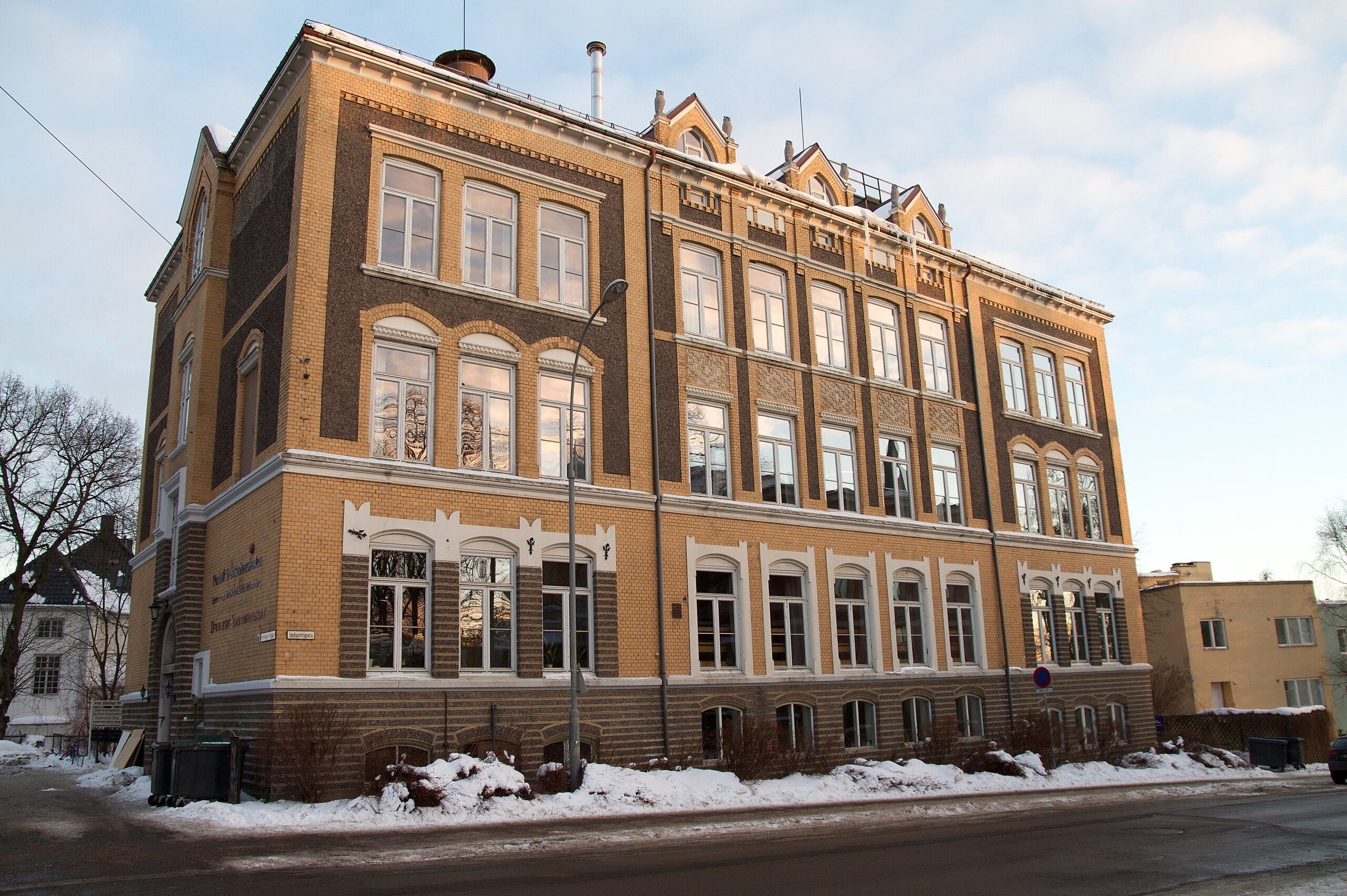 Professor Dahls gate 30, sett fra gateplan