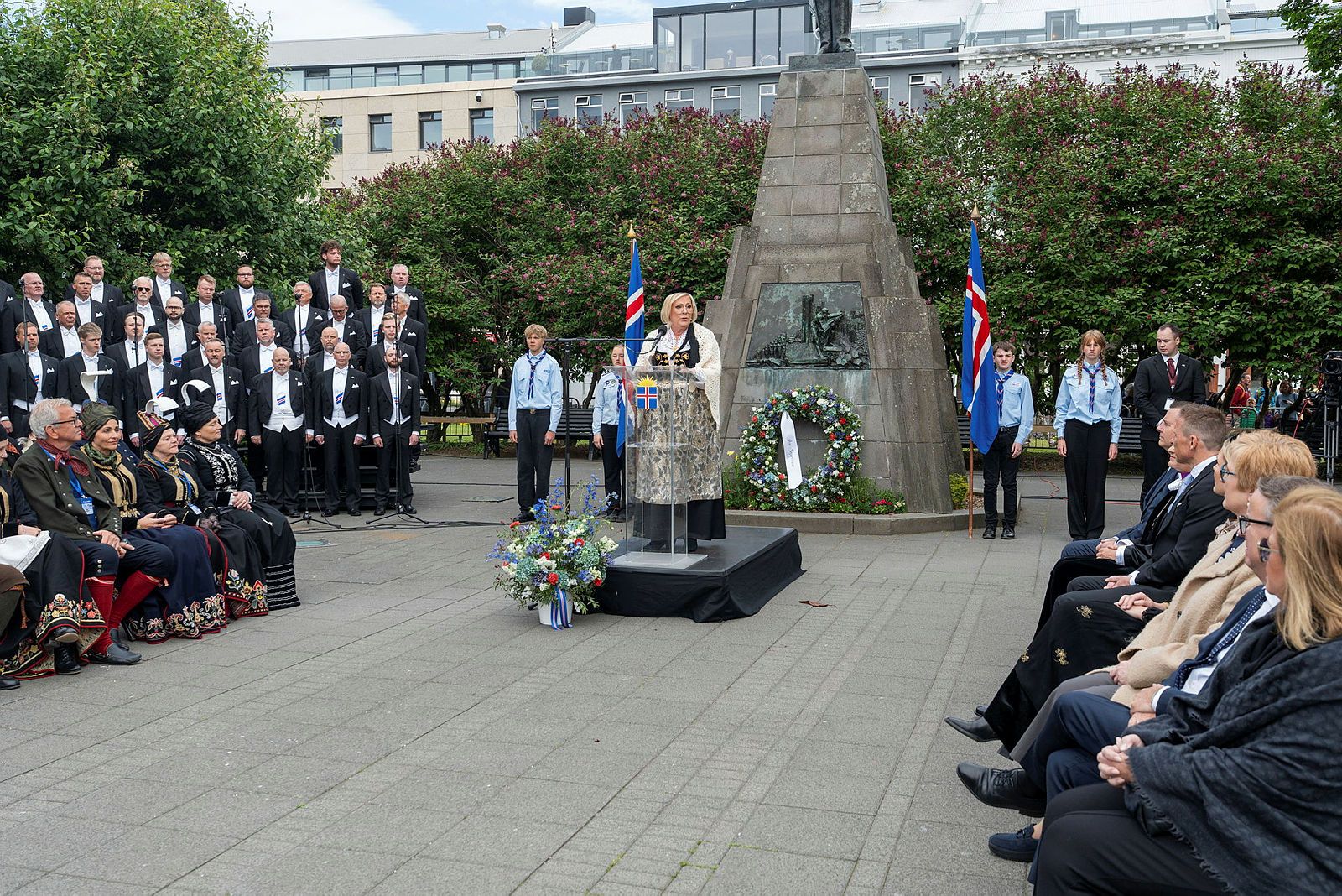 Hátíðarræða á Austurvelli (2) ljósmynd Róbert Reynisson.jpg