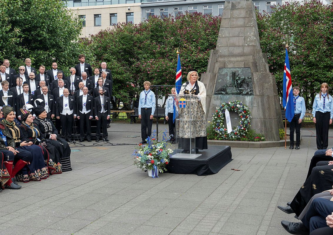 Hátíðarræða á Austurvelli (2) ljósmynd Róbert Reynisson.jpg