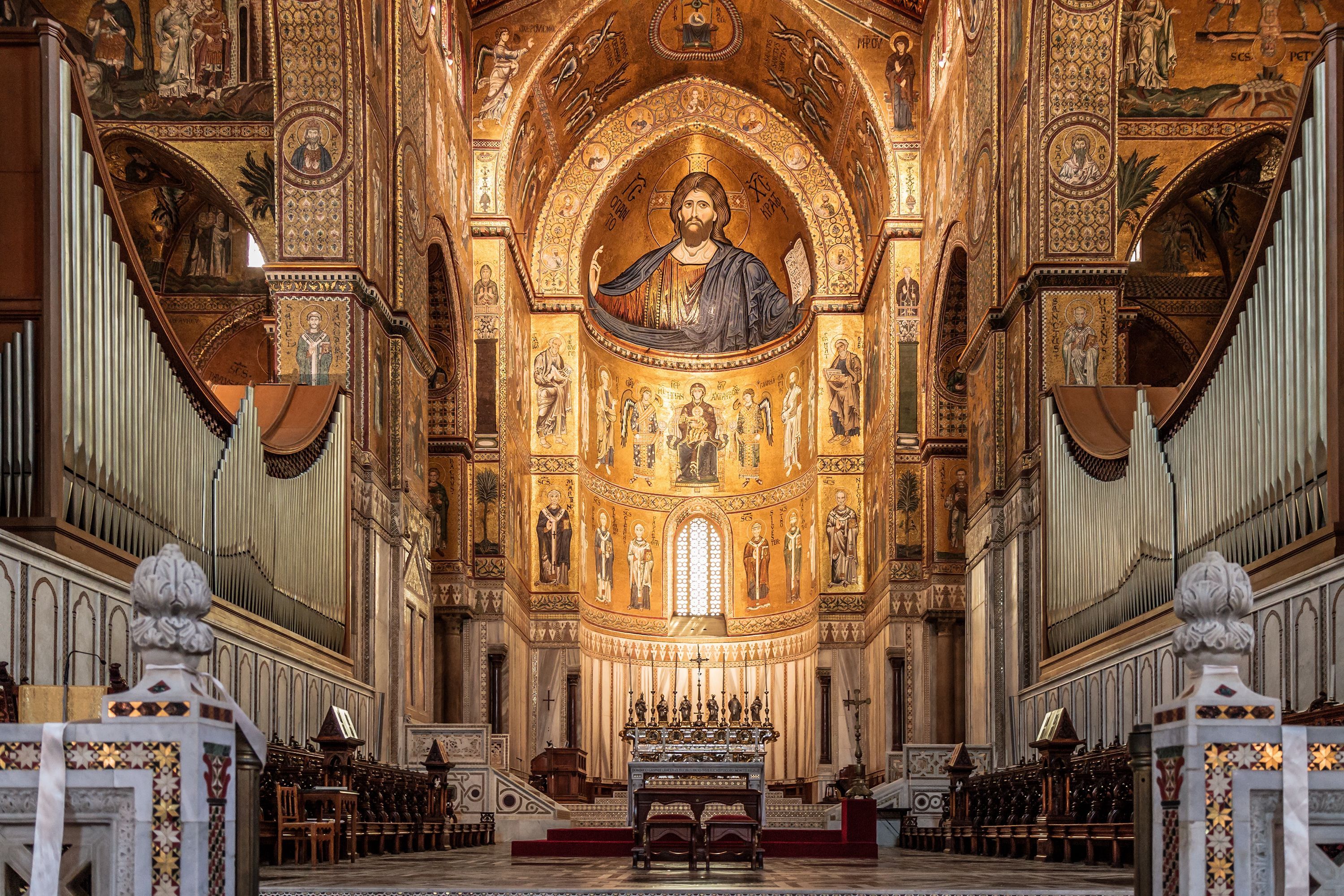 Golden Stones & Sicilian Wines