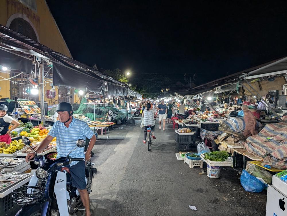 Nightmarket