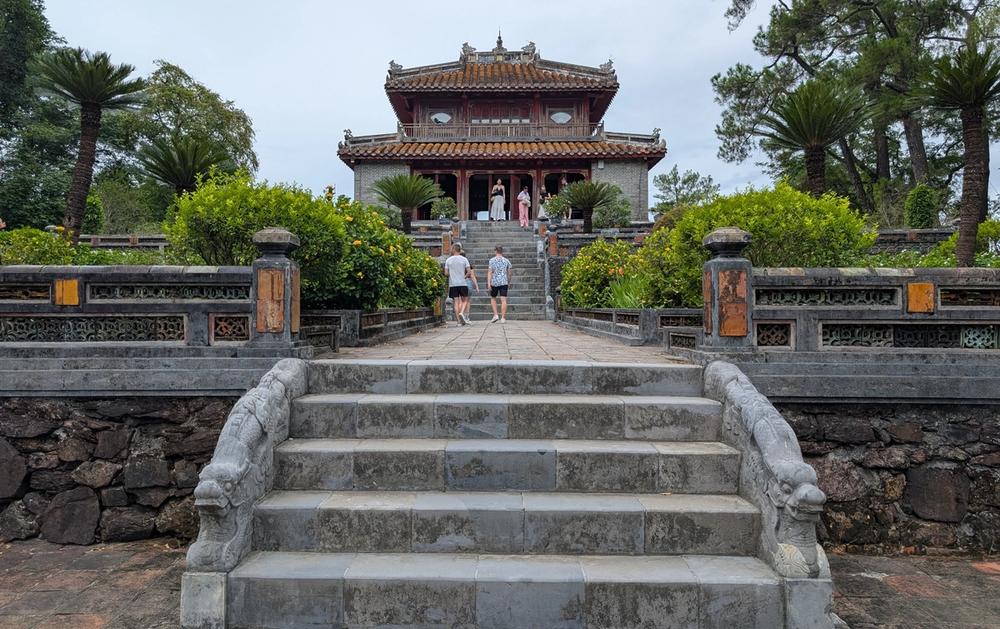 Huế