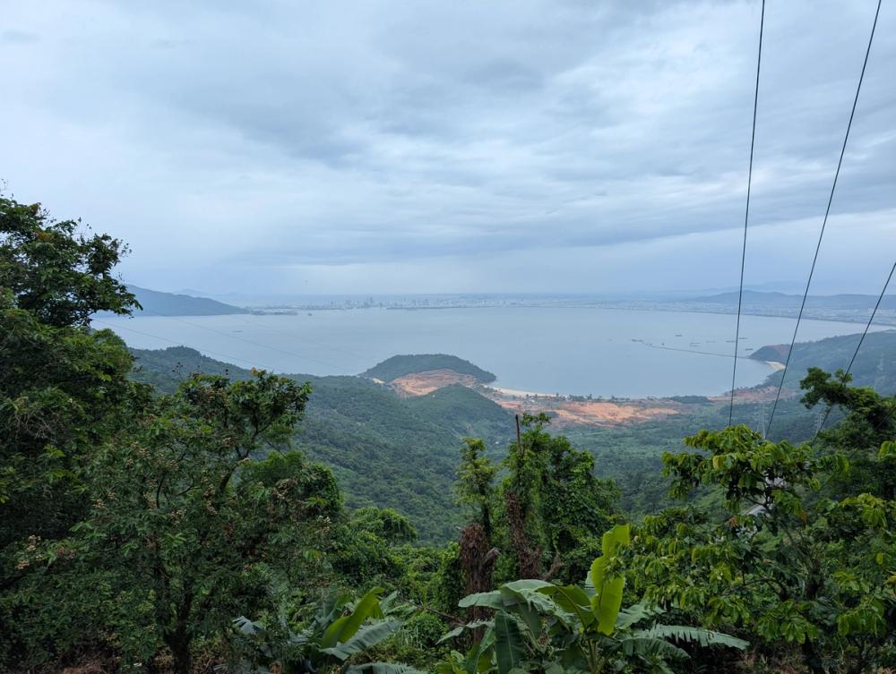 Bergstraße Blick auf Đà Nẵng