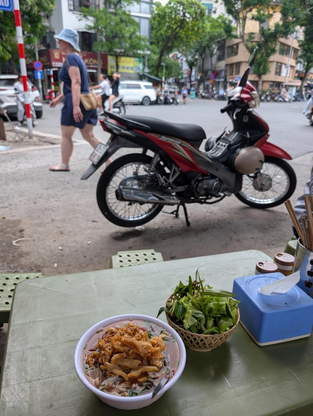 Bún riêu als Streetfood
