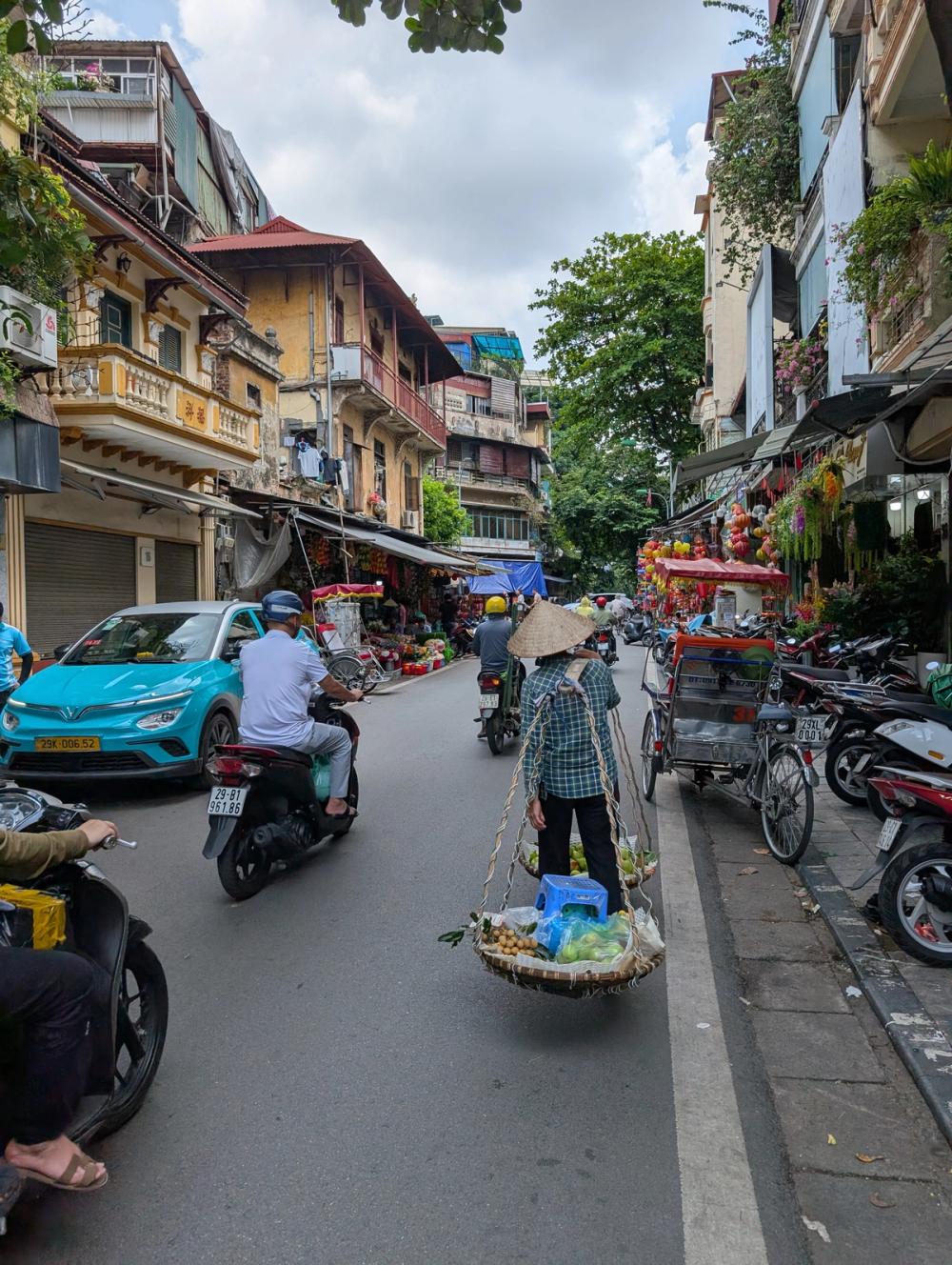 Typische Straße in Hanoi