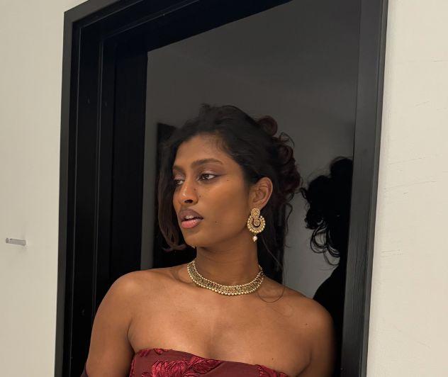 Neesha Dewa er vært for Minoritetskvindernes Kampdag