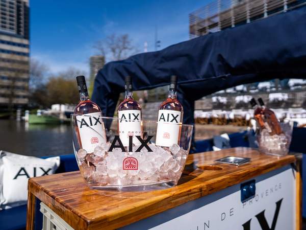 Floating AIXperience