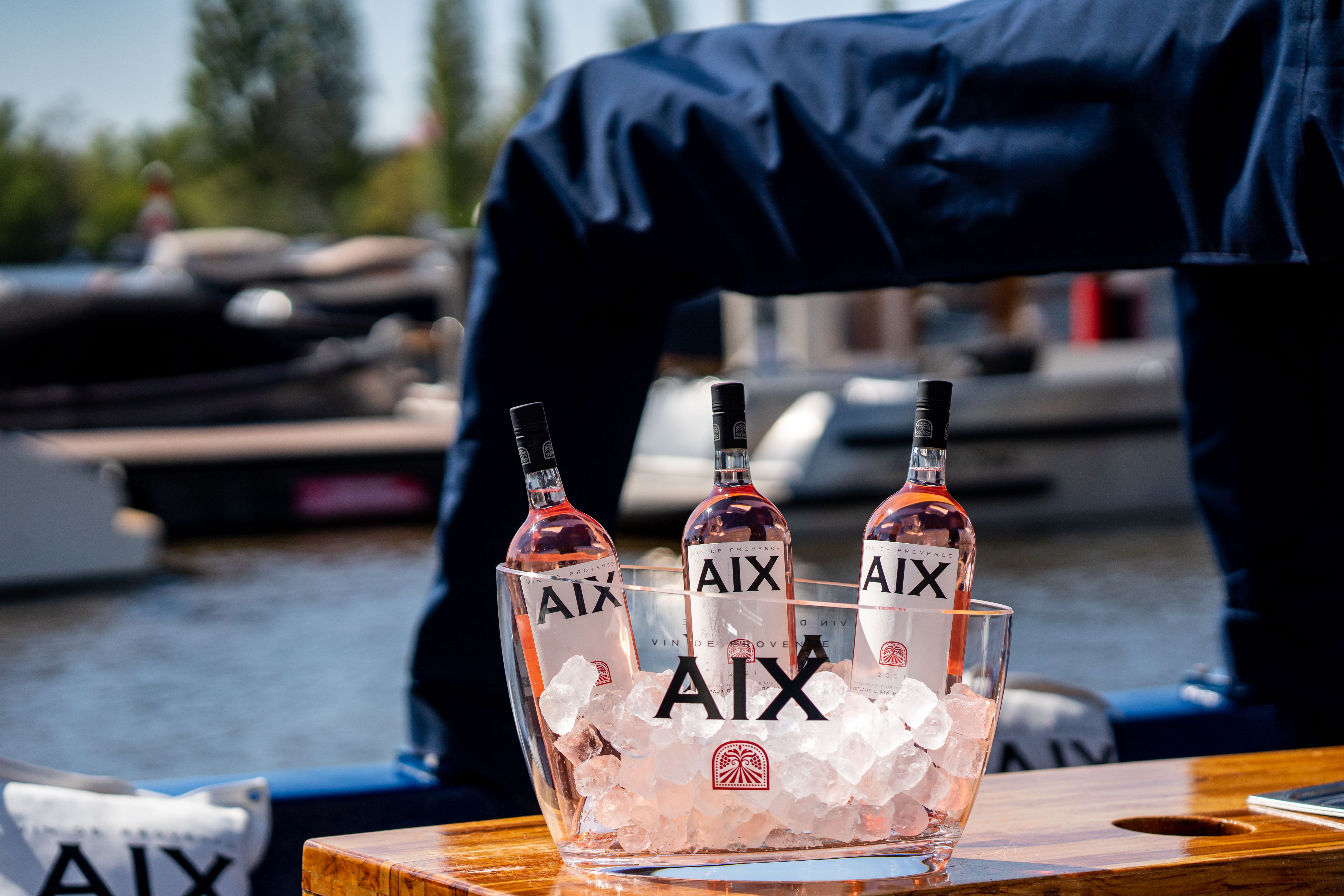 Floating AIXperience