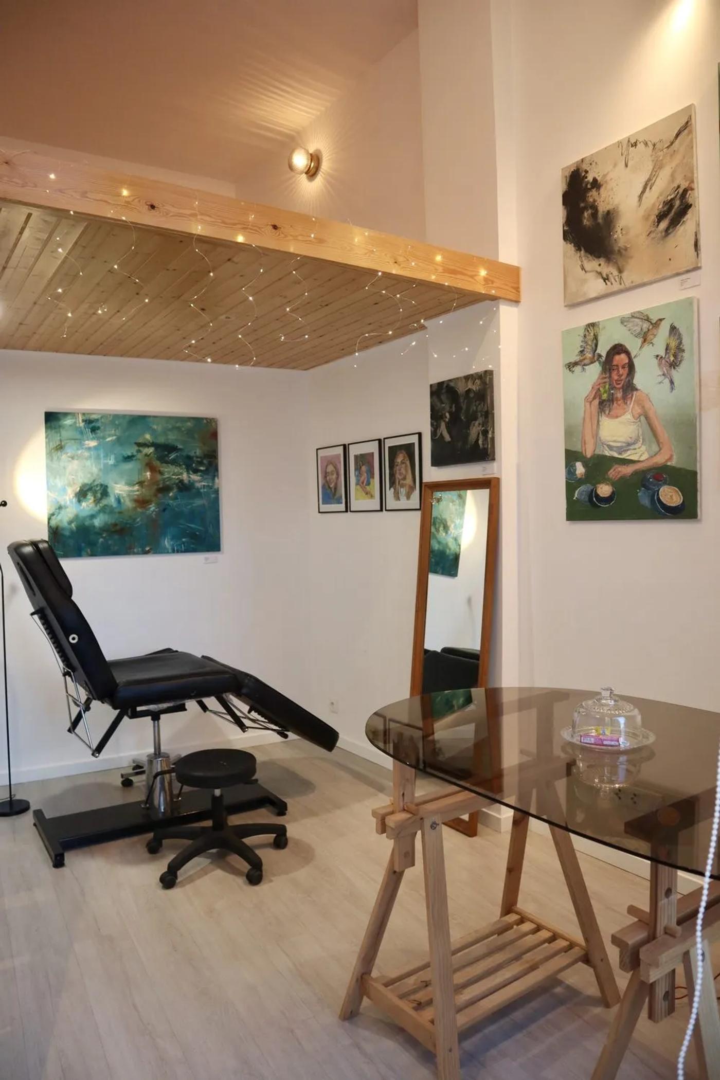 Bare Studio