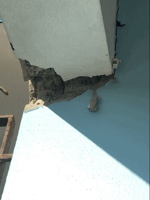 column_beam_connection_crack