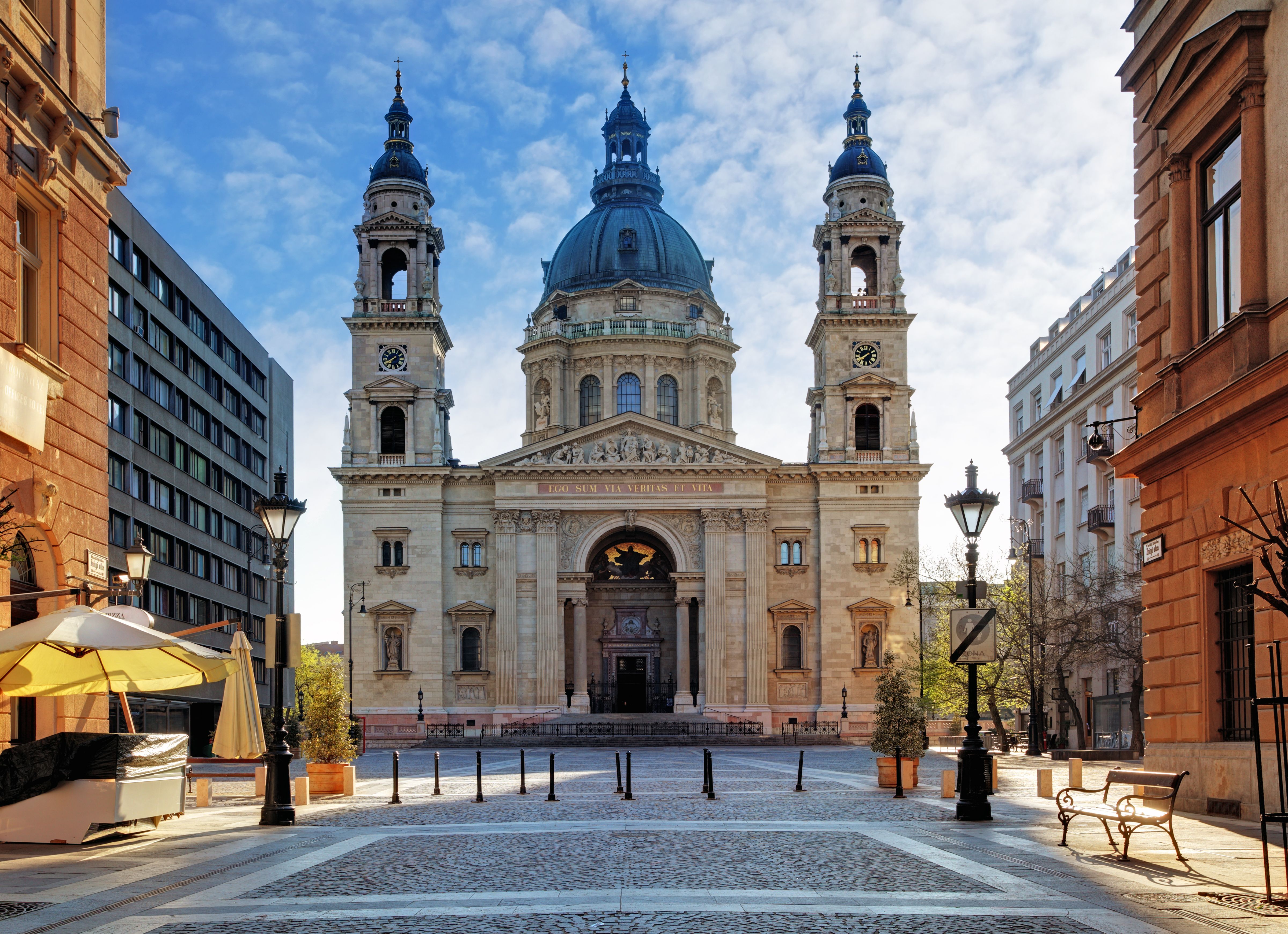 A view of St. Stephen's Basilica in Budapest