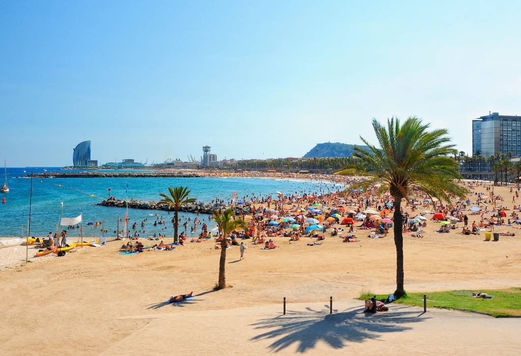 Beachside view of a sunny day in Barcelona